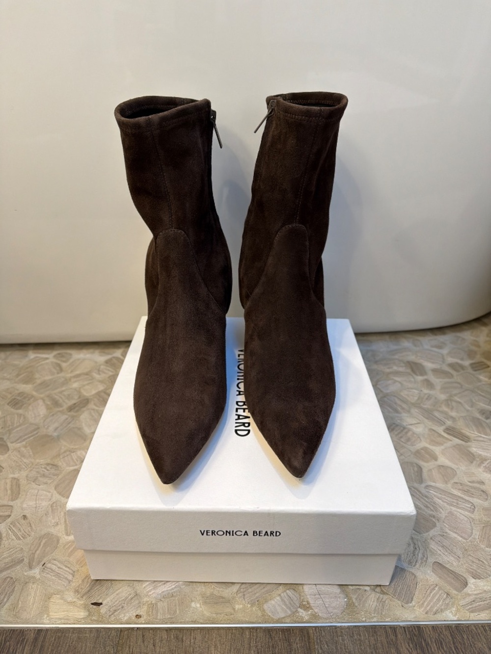 NIB Veronica Beard Lisa 45 Stretch Kitten Heel Bootie Expresso Suede Sz 9.5 - Picture 10 of 13